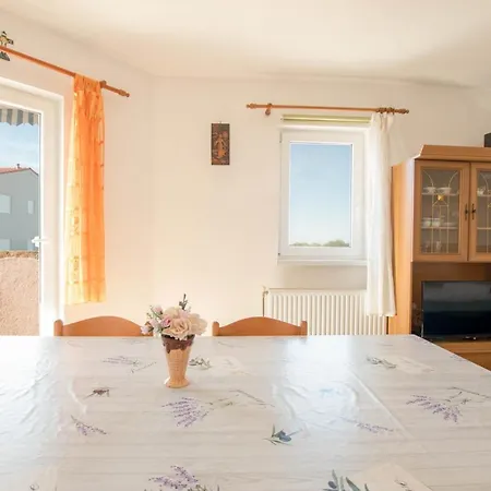 Διαμέρισμα Jaka Apartment Πούλα