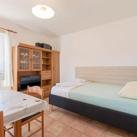 Διαμέρισμα Jaka Apartment Πούλα