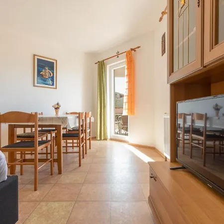 Διαμέρισμα Jaka Apartment